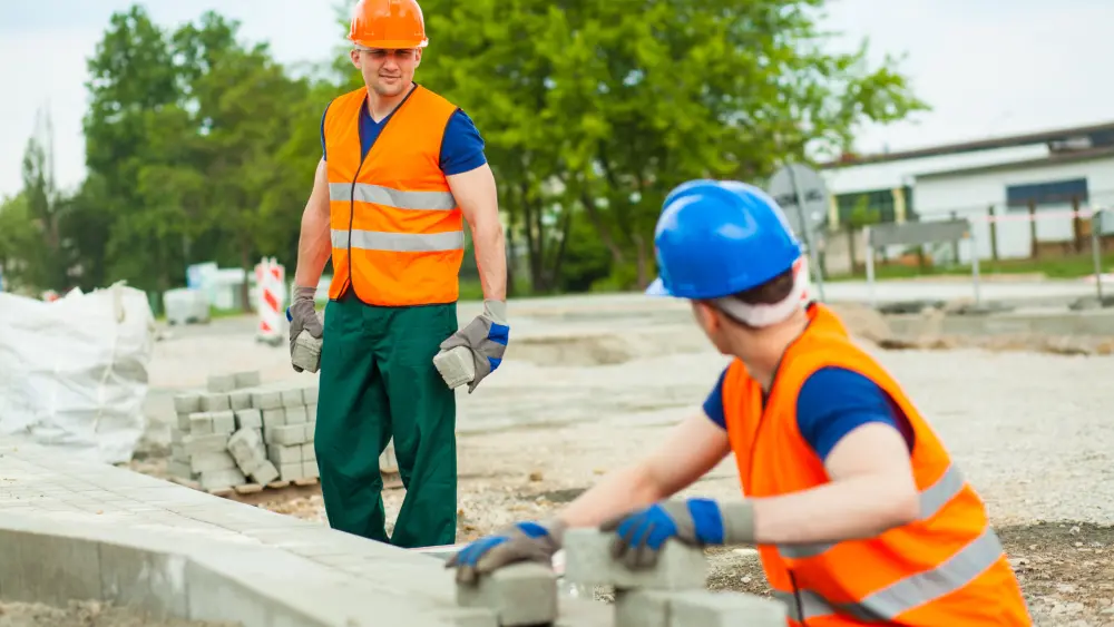 stratenmakers aan het werk