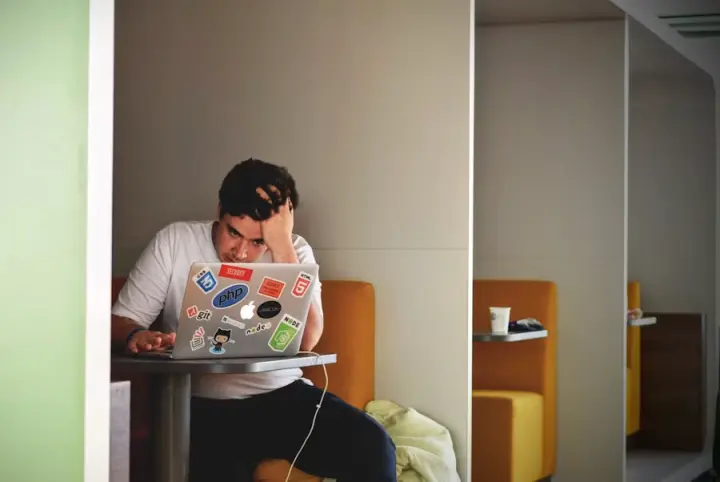 Aandacht voor elkaar voorkomt uitval door stress